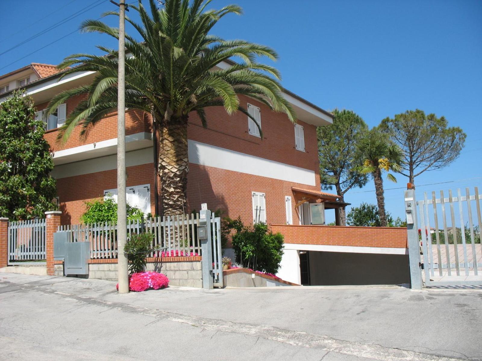 Bed & Breakfast Bompadre Civitanova Marche Exterior photo