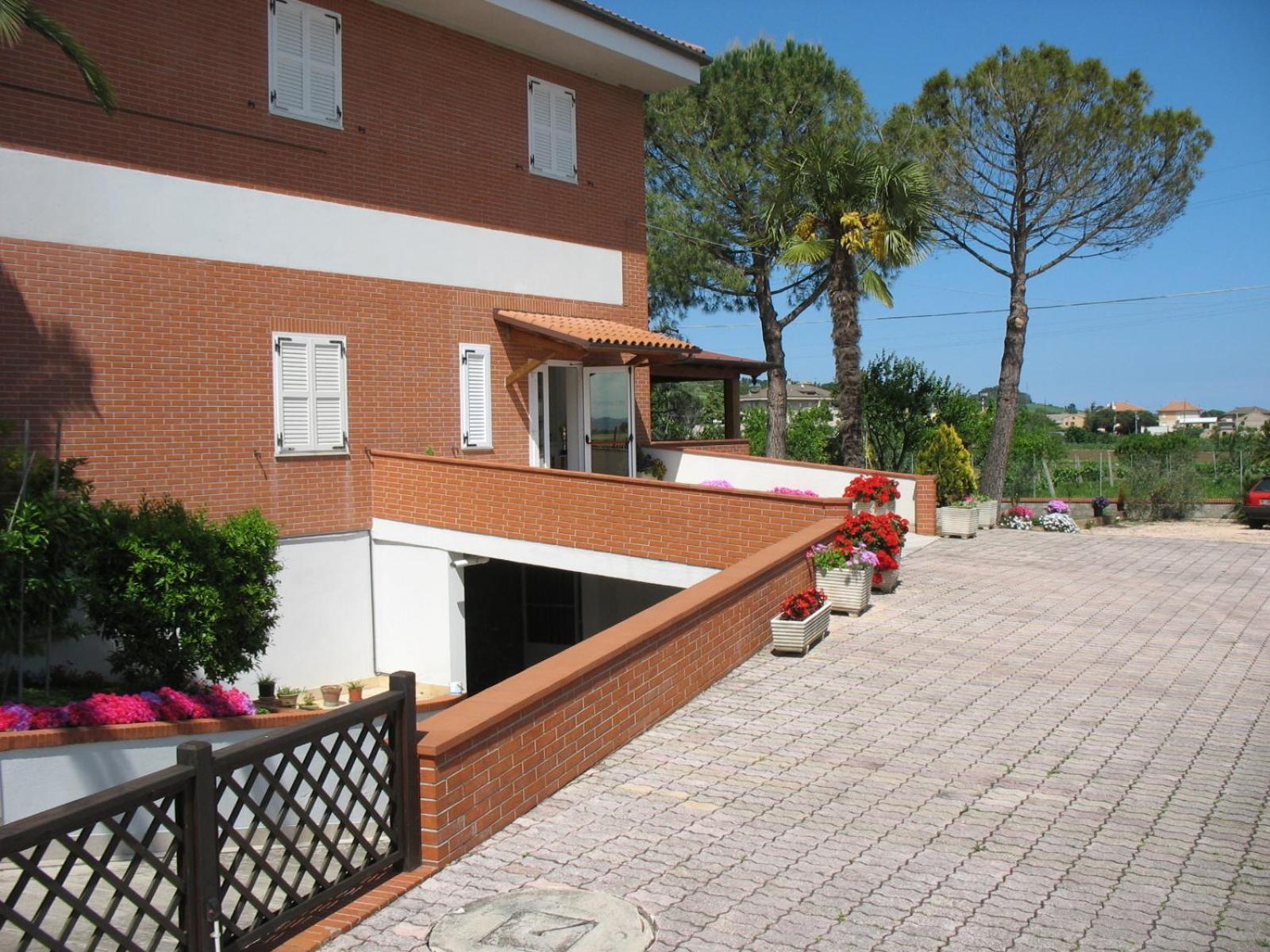 Bed & Breakfast Bompadre Civitanova Marche Exterior photo